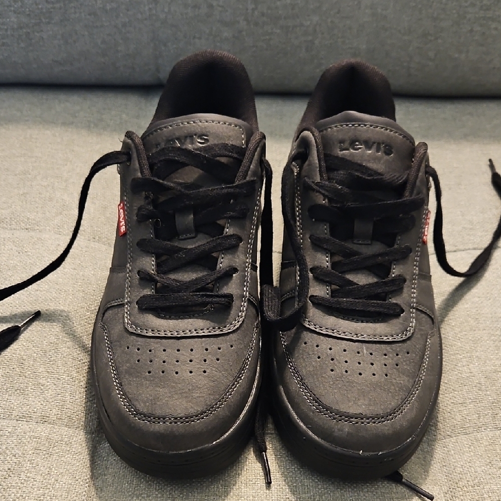 Levi's Charcoal Lace-Up Sneakers